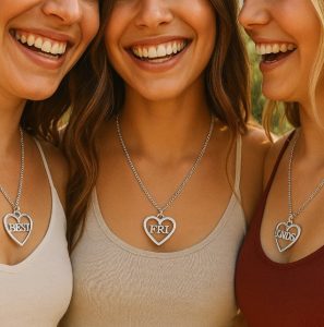 coliere inima best friends 3 lantisoare inima simbol prietenie cadou emotionant argintiu 1
