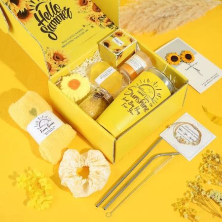 cutie cadou sunshine set relaxare femei 11 articole insorite accesorii relaxare galben 2